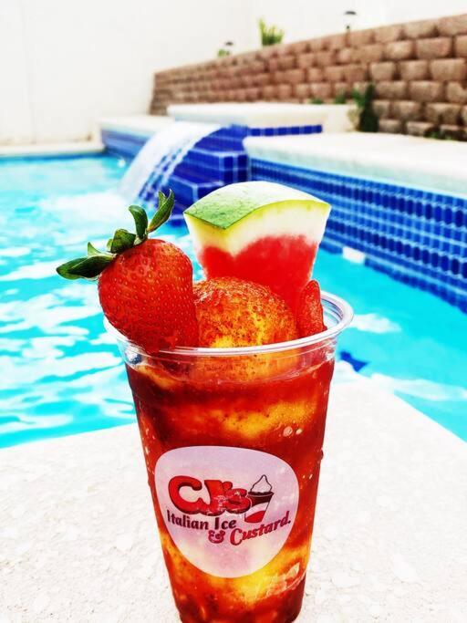 라스베이거스 Amazing Heated Pool And Private Hot Tub 3Br In Heart Of Lv 빌라 외부 사진