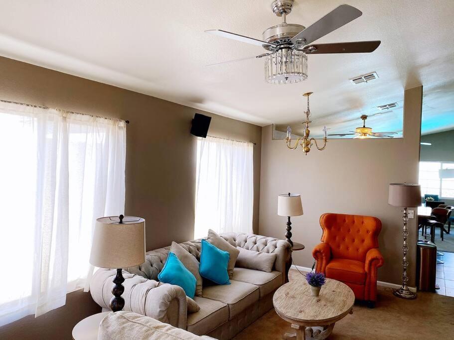 라스베이거스 Amazing Heated Pool And Private Hot Tub 3Br In Heart Of Lv 빌라 외부 사진
